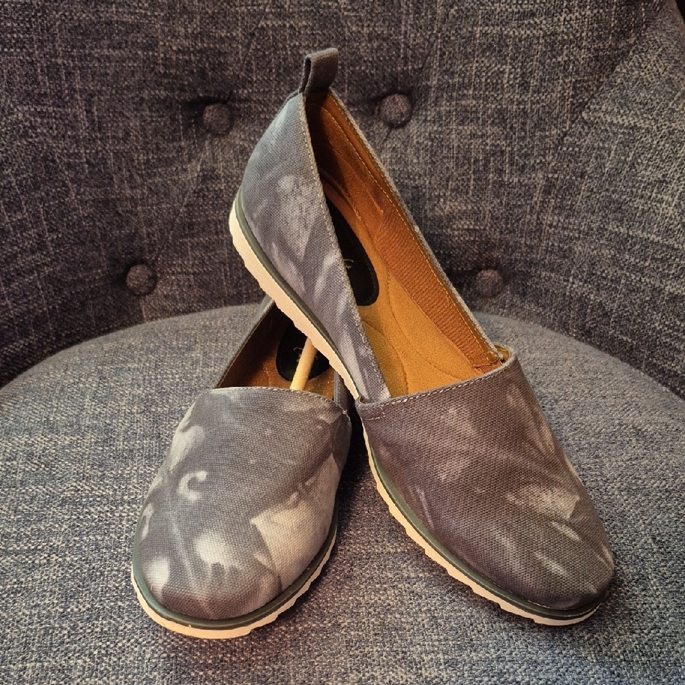EuroSoft Gray TEXTLE Loafers with Rounded Toe and Low Sole